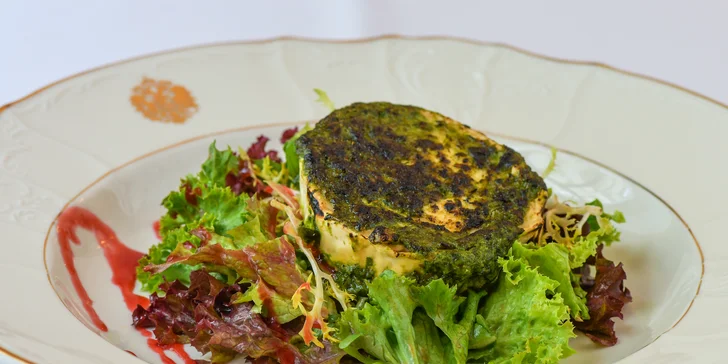 5* degustační menu pro dva v Grandhotelu Bohemia: grilovaná šunka, jarní kuřátko i flambovaná palačinka