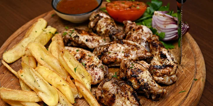 Grilované kuře s vůní orientu v arabské restauraci v centru Prahy