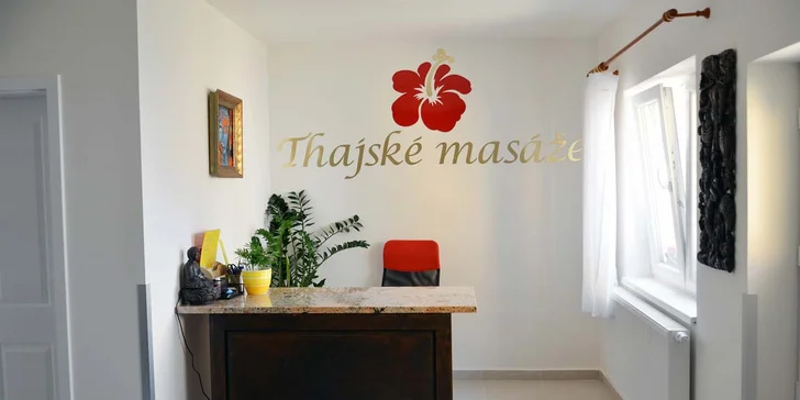 Thajská masáž podle výběru nebo sauna a tělový peeling pro jednoho