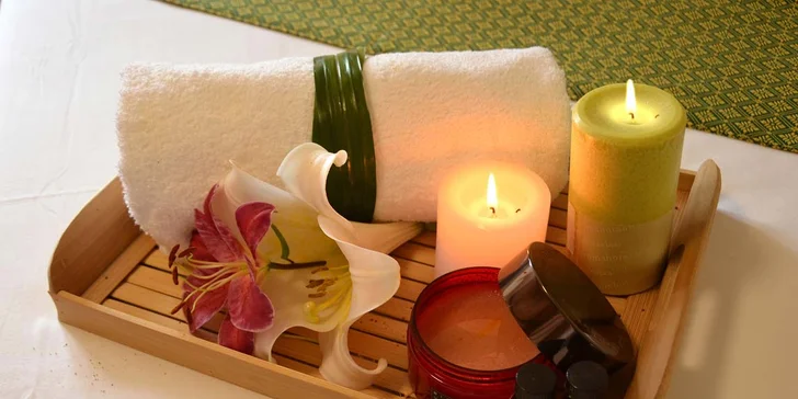 Thajská masáž podle výběru nebo sauna a tělový peeling pro jednoho