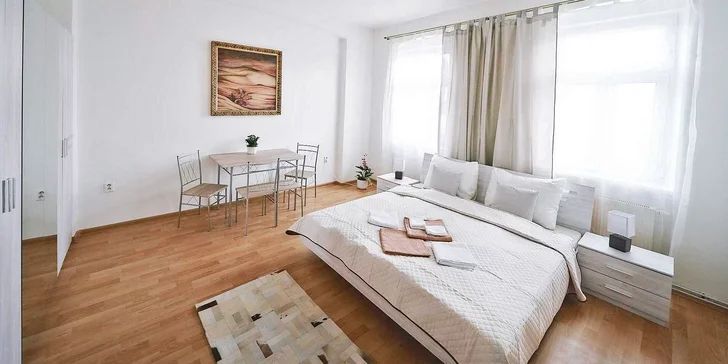 Pohoda v Karlových Varech až v 5 osobách: moderní apartmány s kuchyňkou