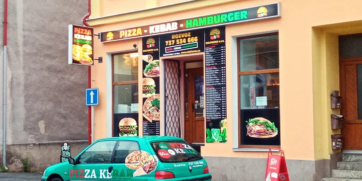 Parádní burgery ve výhodných menu. Dáte si je s nápojem nebo radši s hranolky a zmrzlinou?