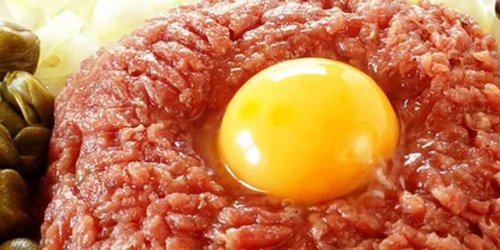 199 Kč za tataráček (300 g) z pravé svíčkové a 2 točené Pardály k tomu! Oblíbená pochoutka s topinkami a křupavou slevou 59 %.