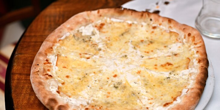 Pravá italská pizza nebo pasta blízko Václavského nám.: jídlo podle výběru pro 1 nebo 2 osoby