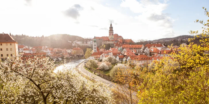 Krásy Českého Krumlova: zrekonstruovaný penzion u řeky a snídaně
