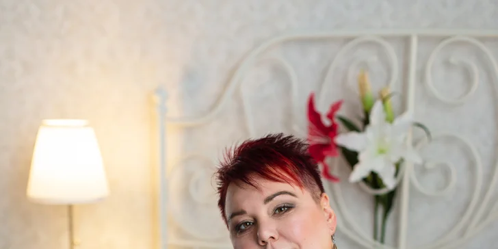 Boudoir focení: odpočinkové relaxační odpoledne s profi fotografkou a vizážistkou