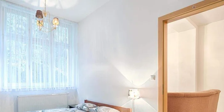 Za krásami Karlových Varů: apartmány v centru města, káva a dezert