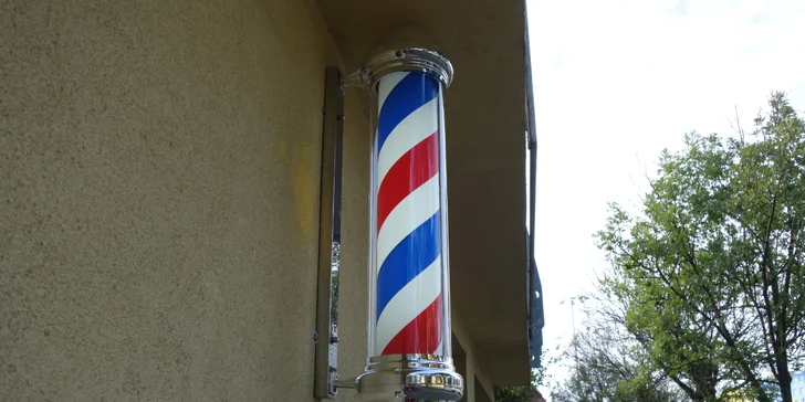 Péče pro chlapy: stříhání vlasů, úprava vousů nebo full servis v barbershopu