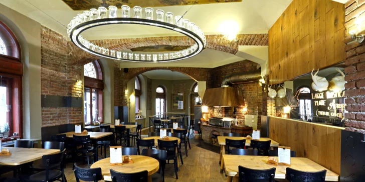 3chodové menu v centru Prahy: kuřecí prsíčka, vepřový steak i dezert