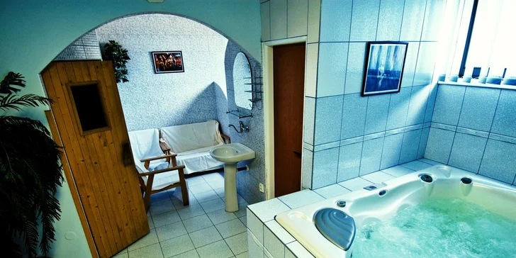 Privátní wellness na 1 nebo 2 hodiny s vířivkou a saunou pro 1–4 osoby