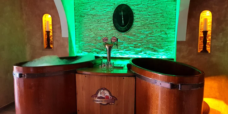 Podhorská pivní lázeň s neomezeným pitím piva a 3chodová večeře pro dva