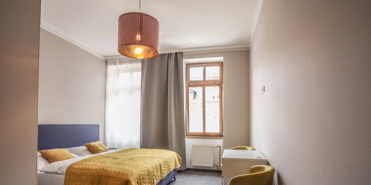 Pobyt v moderním hotelu v Karlových Varech: snídaně i wellness a procedury v Alžbětiných lázních