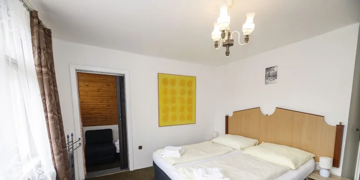 Bývať budete v izbe s vlastnou kúpeľňou a WC a pripojiť sa môžete aj na Wi-Fi.