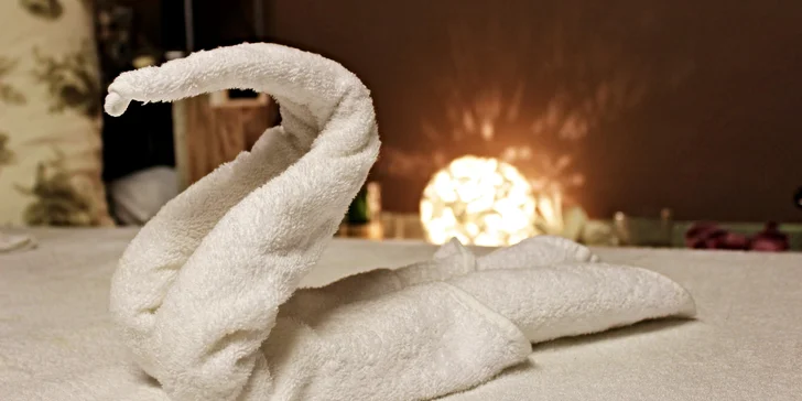 Bali nebo aroma masáž celého těla: 60 minut relaxace z rukou Filipínek