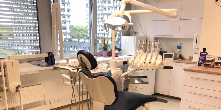 Vsaďte na zářivý úsměv: profesionální dentální hygiena včetně pískování