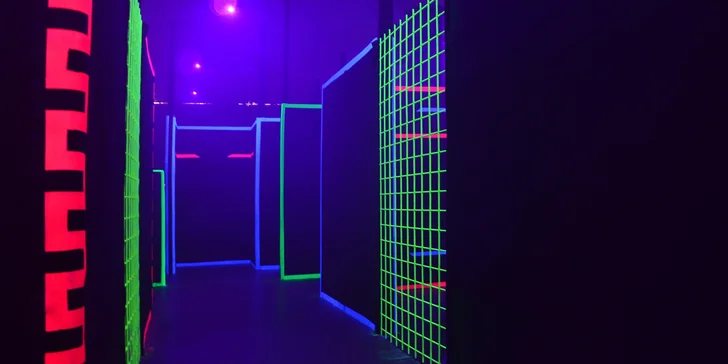 Pořádná porce adrenalinu: 15 minut lasergame pro 1–12 osob