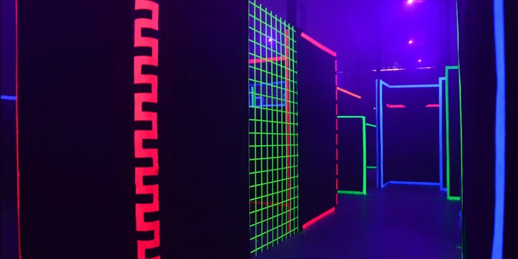 Pořádná porce adrenalinu: 15 minut lasergame pro 1–12 osob