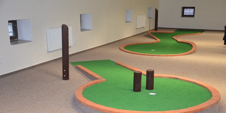 Zábavný adventure minigolf pod střechou: 60 min. hry pro malé i velké