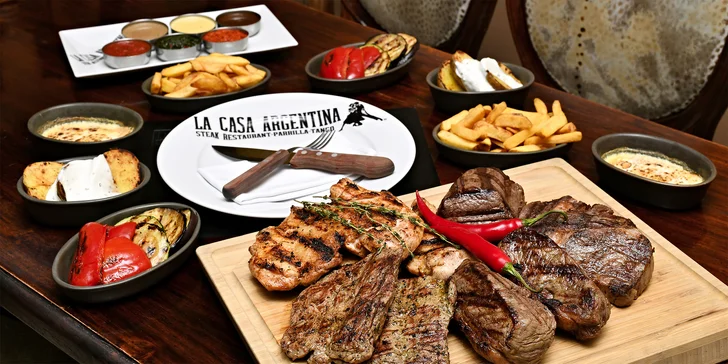 Degustační steaková žranice pro 2 nebo 6 jedlíků: až 2,8 kg masa a hromada příloh i záplava omáček