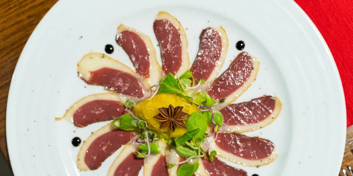Degustační 5chodové menu pro dva v Jaškovské krčmě: svíčková z jelena, dýňový krém i smažená zmrzlina