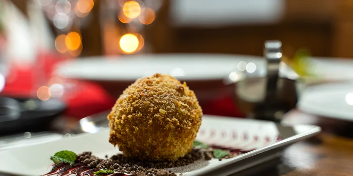 Degustační 5chodové menu pro dva v Jaškovské krčmě: svíčková z jelena, dýňový krém i smažená zmrzlina