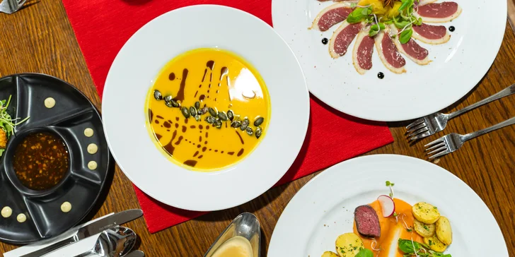 Degustační 5chodové menu pro dva v Jaškovské krčmě: svíčková z jelena, dýňový krém i smažená zmrzlina
