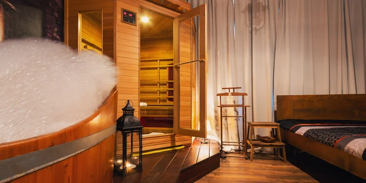 2 hodiny v privátním wellness: vířivá vana, infrasauna, sekt i občerstvení