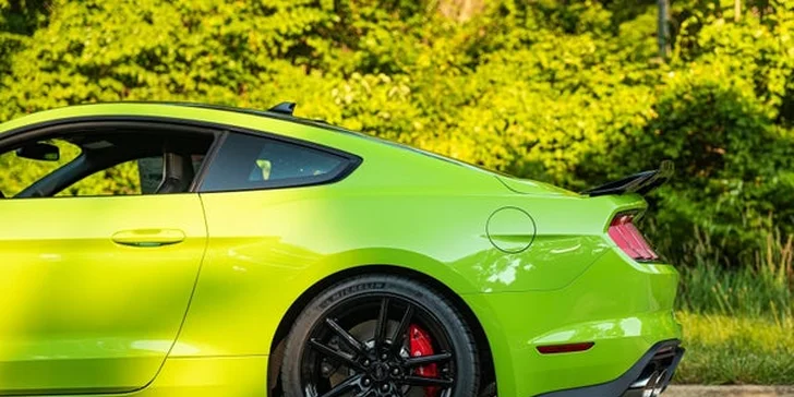 Pronájem Fordu Mustang GT v Shelby paketu na 40 min. nebo až 24 hodin ve všední dny