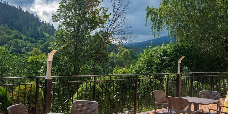 Lázeňské město v polských Jizerkách: hotel s polopenzí a wellness i masáží