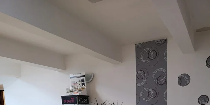 Kadeřnický balíček pro pány: regenerace, střih, styling i masáž hlavy