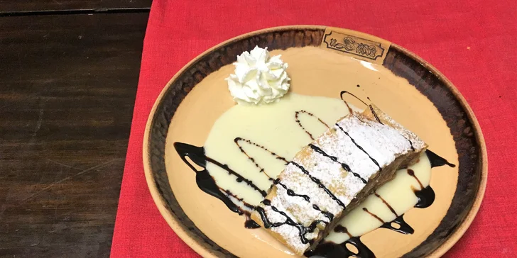 3chodové menu pro dva ve vyhlášené restauraci: masové špízy i kančí plátky