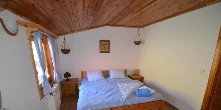 Útulný horský penzion přímo na sjezdovce. Užijte si Krkonoše ve dvou nebo s celou rodinou