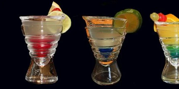 100 Kč za voucher v hodnotě 200 Kč na nákup ledových drinků v baru Maleda. Teplé barvy i vynikající chuť nápojů podávána v jedinečném stylu. Mrazivá sleva 50%.