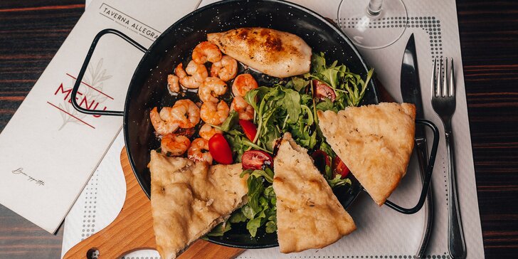 Menu v italské restauraci: krevety s rukolou i pancetta na balsamikovém octu