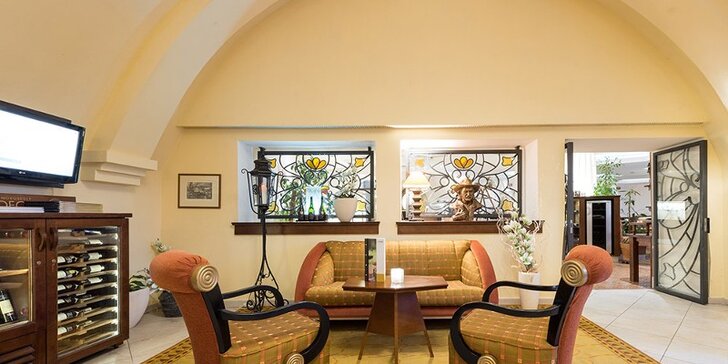Historický hotel v blízkosti Strahovského kláštera: snídaně a volný vstup do sauny