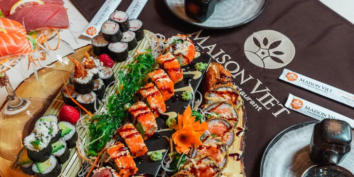 Otevřený voucher v hodnotě 500 či 1000 Kč na sushi a další asijské speciality