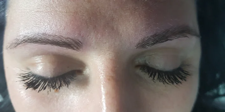 Balíček 5v1: tetování očních linek, obočí, kontura rtů, mezoterapie i shellac na nehty