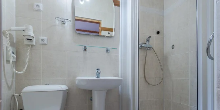 Útulný horský penzion přímo na sjezdovce. Užijte si Krkonoše ve dvou nebo s celou rodinou