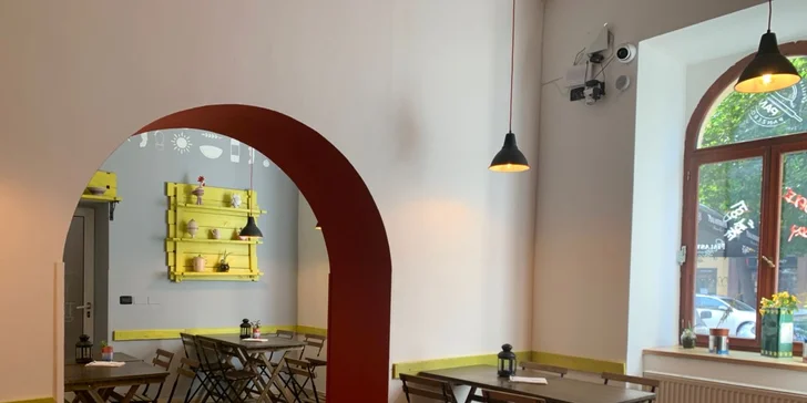 Italský piknik pro 2 nebo 4 osoby: foccacia, taštičky panzerotti i nápoje