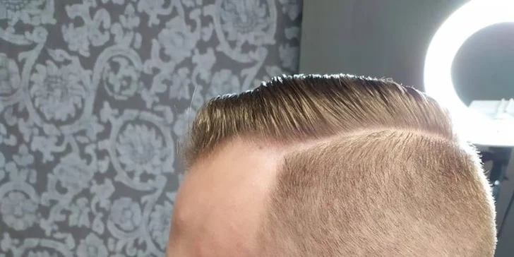 Péče pro chlapy: stříhání vlasů, úprava vousů nebo full servis v barbershopu