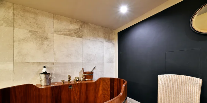 5* luxus pro dva: privátní prvorepublikové spa, thajská masáž a až 4chodové menu