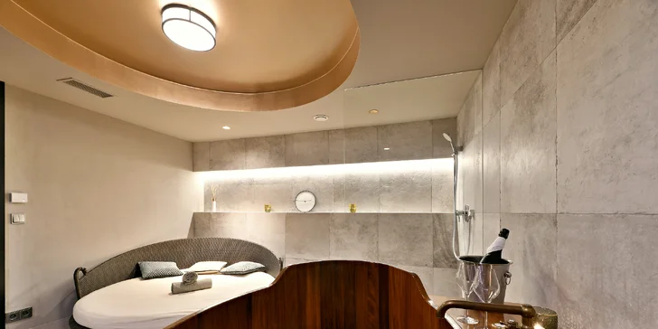 5* luxus pro dva: privátní prvorepublikové spa, thajská masáž a až 4chodové menu
