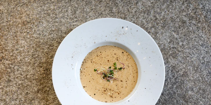 5chodové degustační menu pro 2: hovězí jazyk, candát, panenka i víno