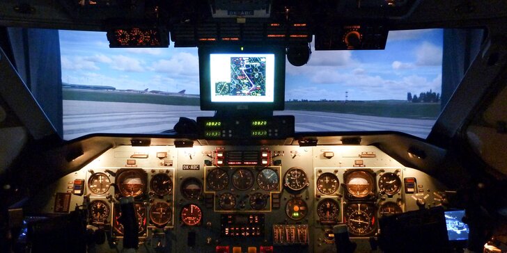 Bezpečně na zemi, přesto v oblacích: 60 minut na leteckém simulátoru FNTP II pro 1 osobu