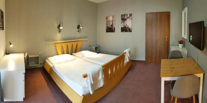 Romantika v centru Telče: hotel u zámeckého parku, polopenze i víno