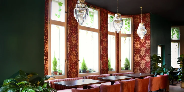 Hostina jako v ráji pro 1–4 osoby: polévka a hlavní jídlo dle výběru ve vietnamské restauraci