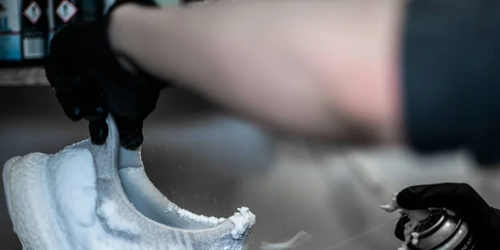 Precizní vyčištění obuvi od Sneaker Corner: čištění, dezinfekce i impregnace