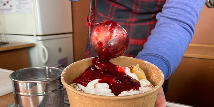 Mini lívanečky s sebou: 10 nebo 20 kousků s čokoládou či ovocem a k tomu nápoj