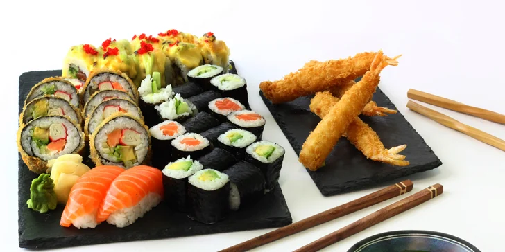 Pochutnejte si na lahodném sushi: 18–40 ks s okurkou, avokádem i lososem
