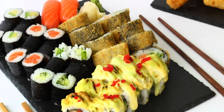 Pochutnejte si na lahodném sushi: 18–40 ks s okurkou, avokádem i lososem